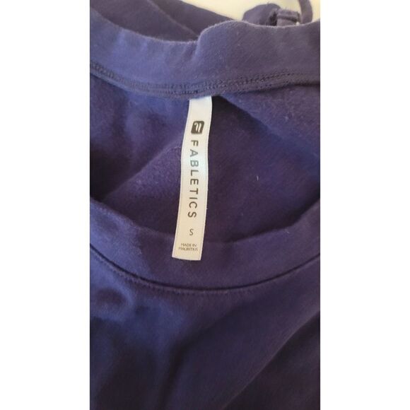 Oversized Fabletics Purple Sweatshirt - Picture 4 of 6